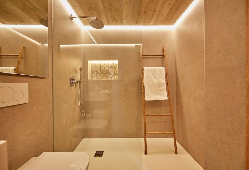 اتاق سوپریور, Ca N Alexandre   Adults Only