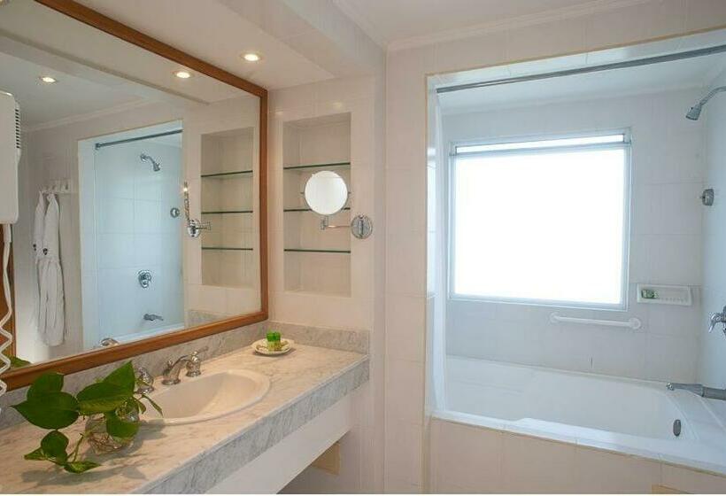 سوییت جونیور, Irotama Apartasuites