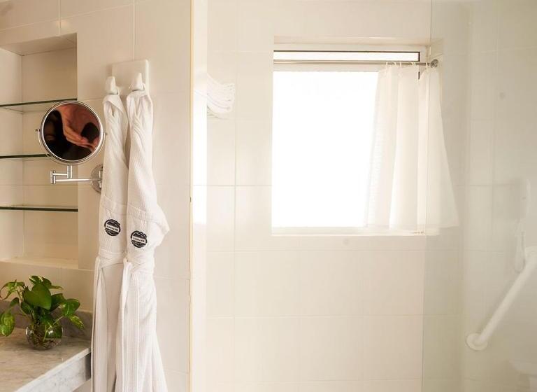 سوئیت 2 خوابه, Irotama Apartasuites