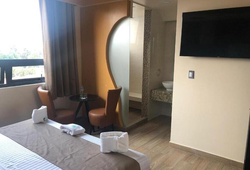 اتاق استاندارد سه نفره, Jard Inn Adult Only