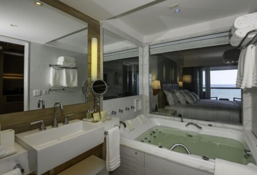 سوئیت پریمیوم با چشم‌انداز دریا, Vogal Luxury Beach Hotel & Spa