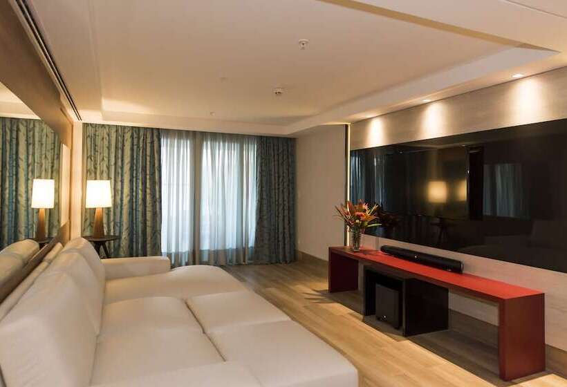 سوئیت پرزیدنت, Vogal Luxury Beach Hotel & Spa
