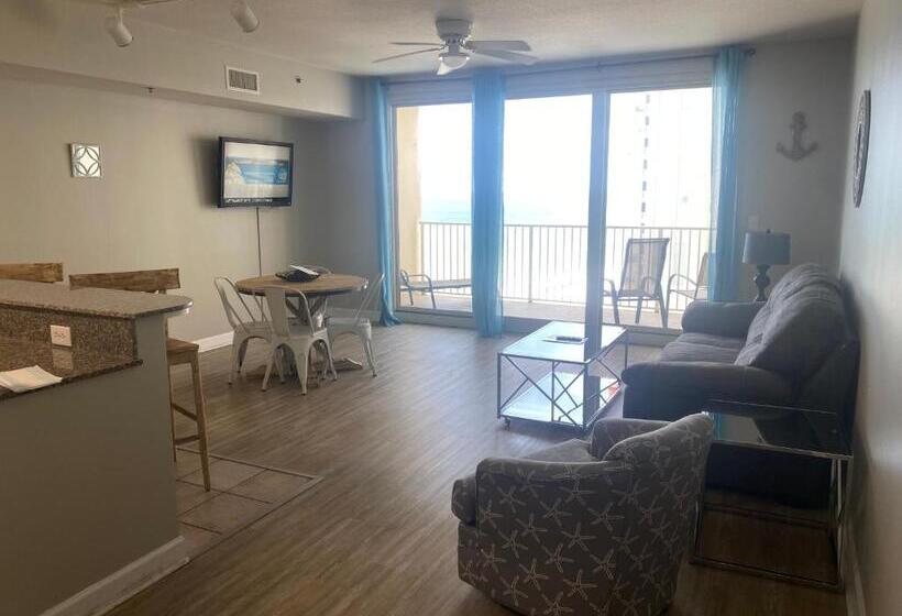 2 Bedroom Apartment with Views, Shores Of Panama Resort