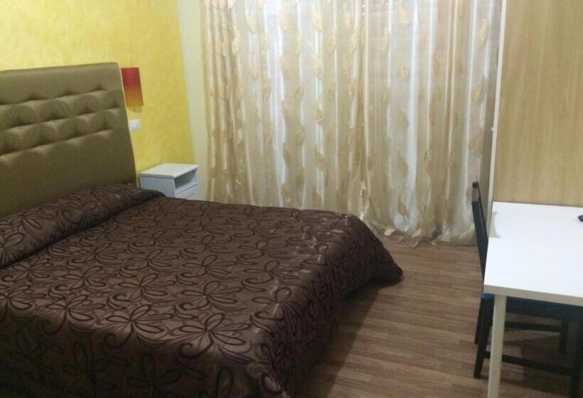 اتاق استاندارد, Tiburtina Hotel Holiday