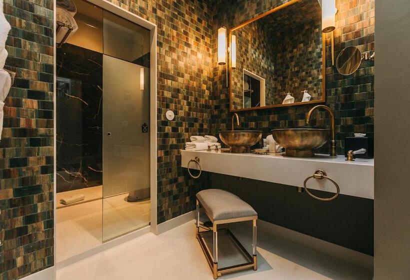 سوییت دوبلکس, Torel 1884 Suites & Apartments