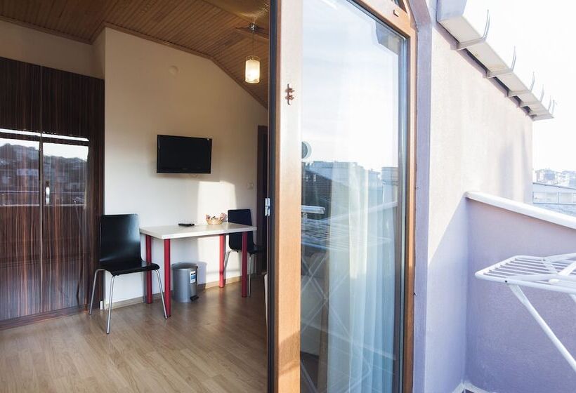 سوییت لوکس, Blueway Hotel Residence