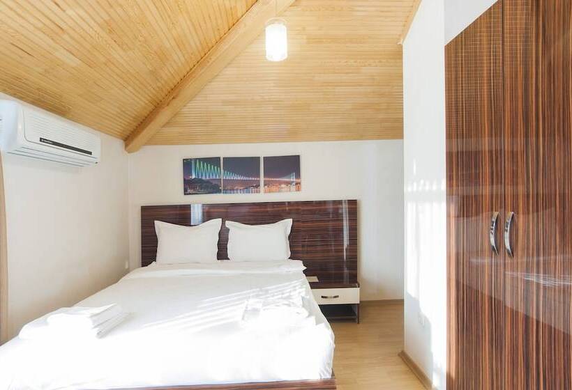 سوییت لوکس, Blueway Hotel Residence