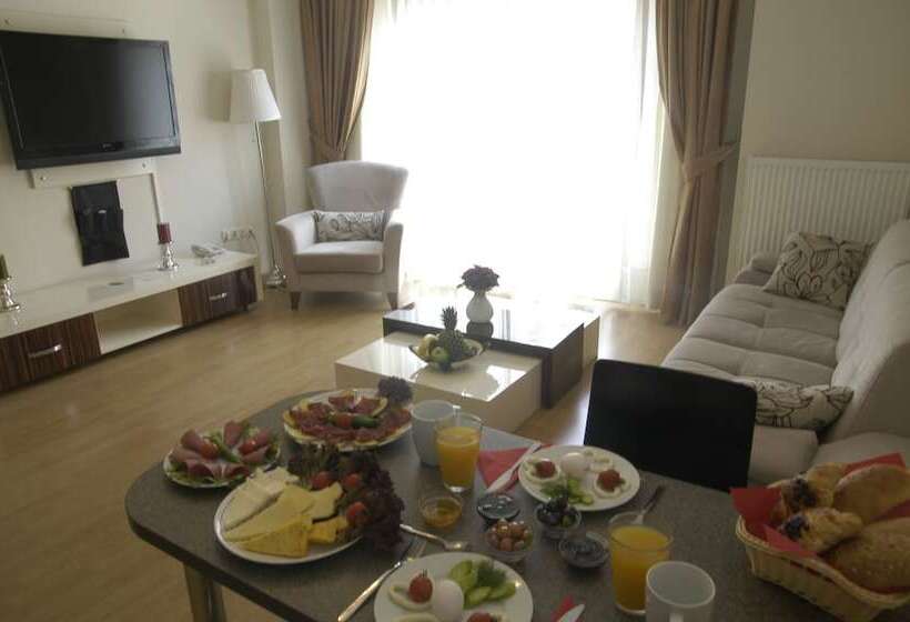 سوییت خانوادگی, Blueway Hotel Residence