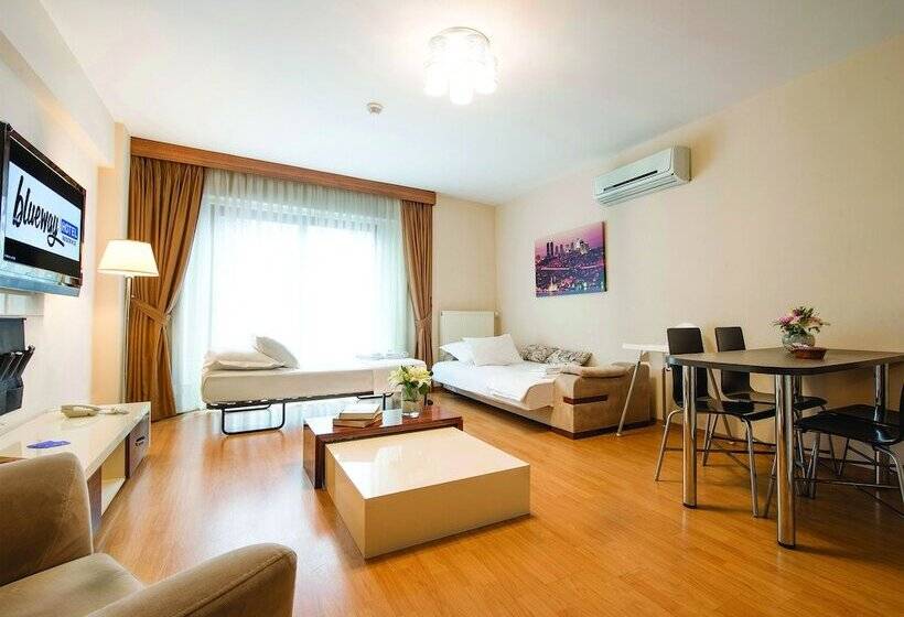 سوییت خانوادگی, Blueway Hotel Residence