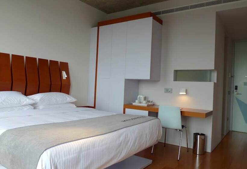 سوییت, Bossa Nova Beirut