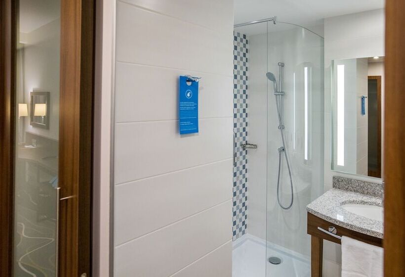 חדר סטנדרט, Hampton By Hilton Brest