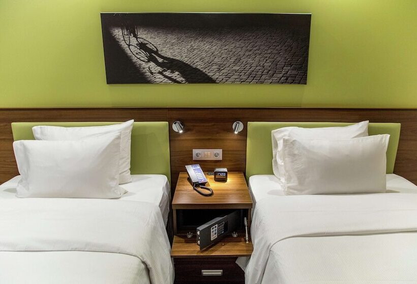 חדר סטנדרט, Hampton By Hilton Brest