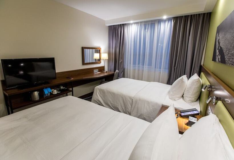חדר סטנדרט, Hampton By Hilton Brest