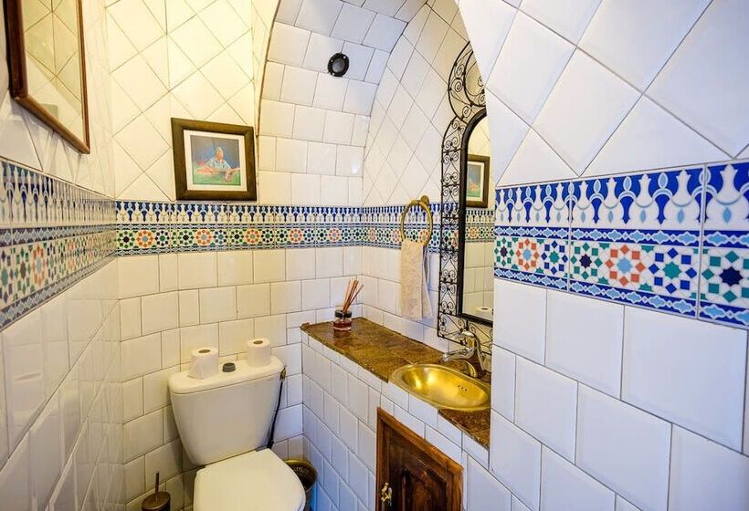 اتاق استاندارد چهار تخته, Hôtel Riad Dar Daïf