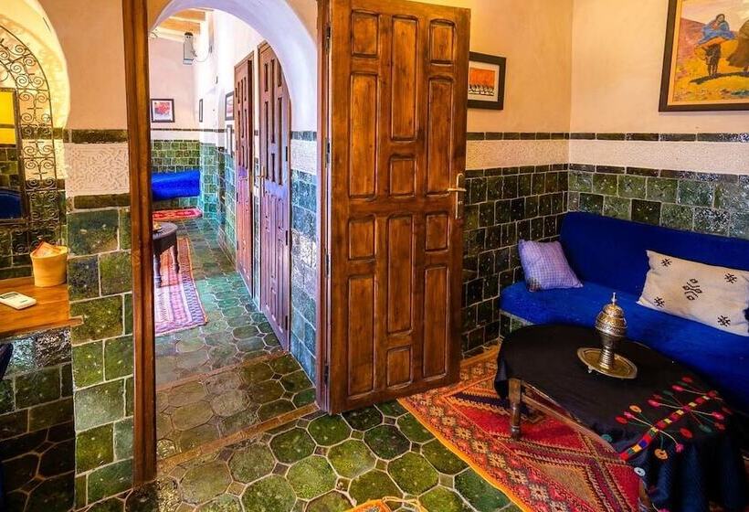 اتاق استاندارد چهار تخته, Hôtel Riad Dar Daïf