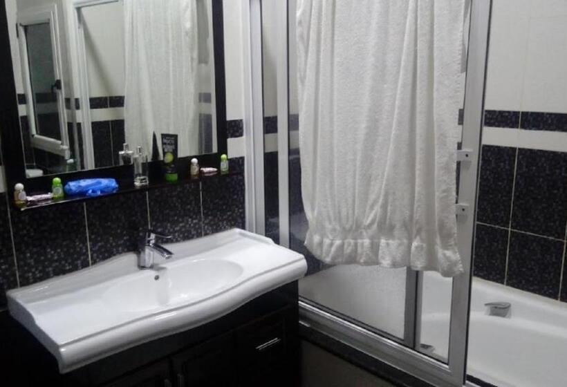 Standard Single Room, Maraval