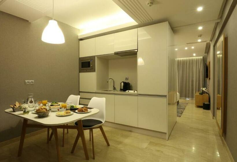 اتاق لوکس, Mid Town Hotel Casablanca