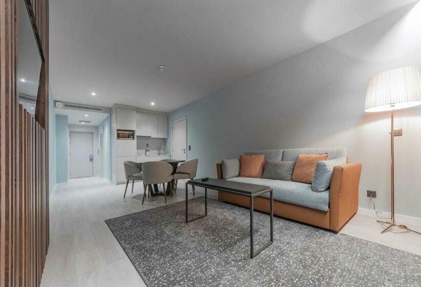 سوییت با چشم‌انداز دریا, Verde Mar & Spa