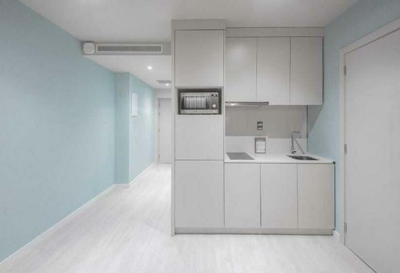 سوییت با چشم‌انداز دریا, Verde Mar & Spa