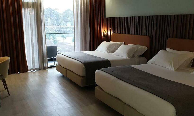 اتاق خانوادگی, Verde Mar & Spa