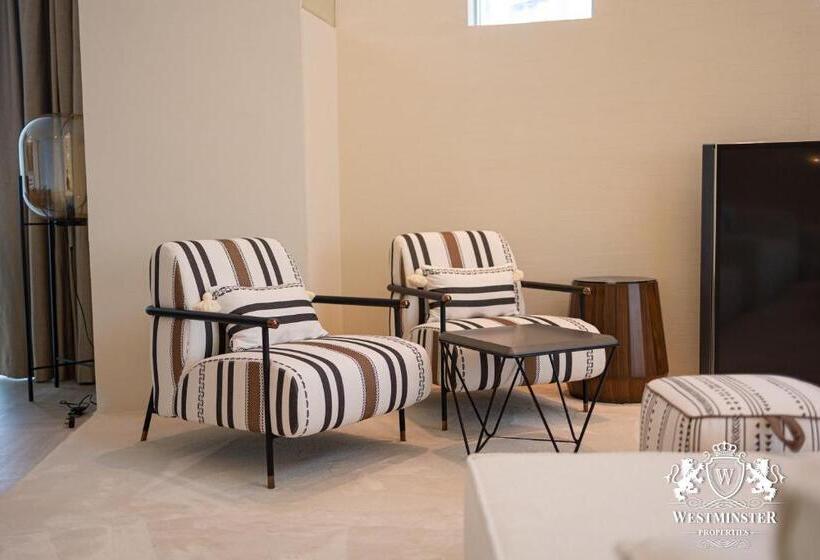 1 Bedroom Penthouse Apartment, The Dubai Mall Residences