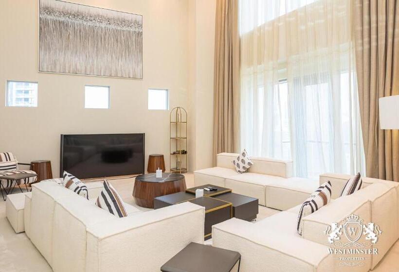 1 Bedroom Penthouse Apartment, Westminster Dubai Mall