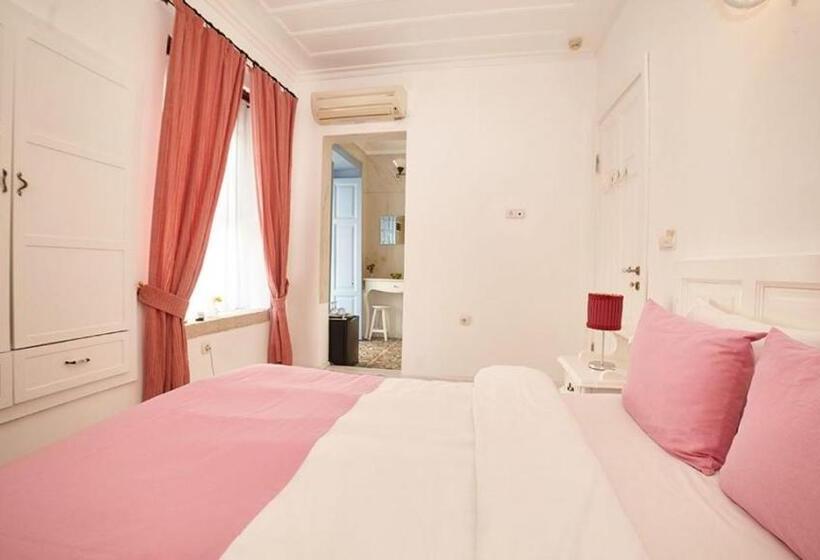 سوییت جونیور, Tashmahal Buti̇k Otel Alaçati