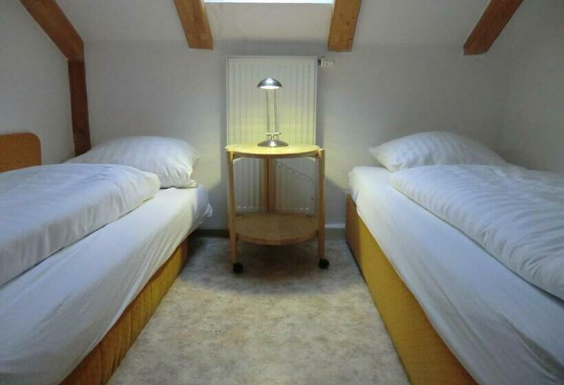 1 Bedroom Penthouse Apartment, Appart International Boarding House