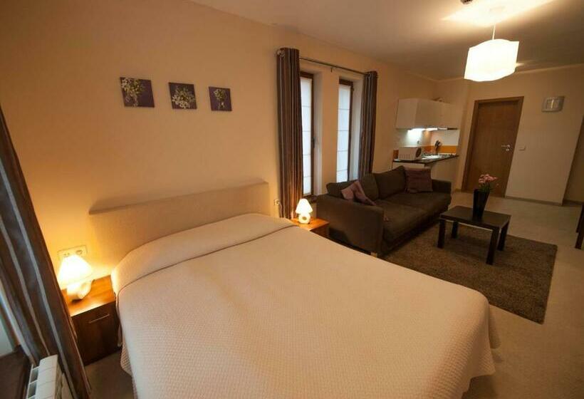 استودیوی استاندارد, Green Life Family Apartments Pamporovo