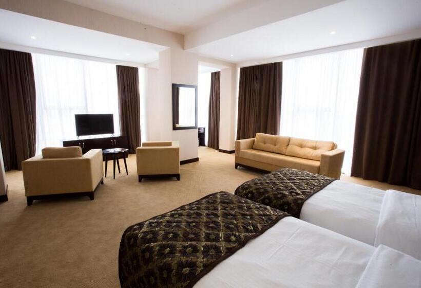 سوییت با چشم‌انداز دریا, Harmony Hotel Baku