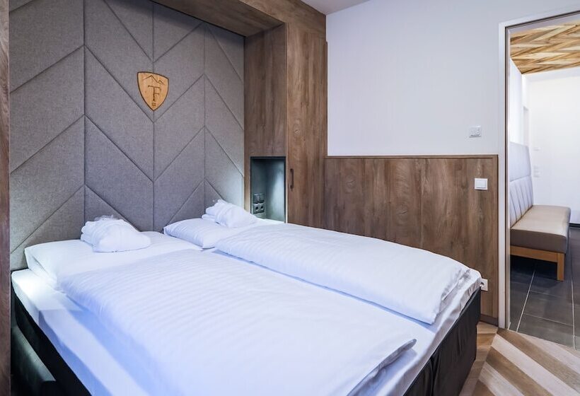 3 Bedroom Suite, 24 By Avenida  & Residences Kaprun By Alpin Rentals