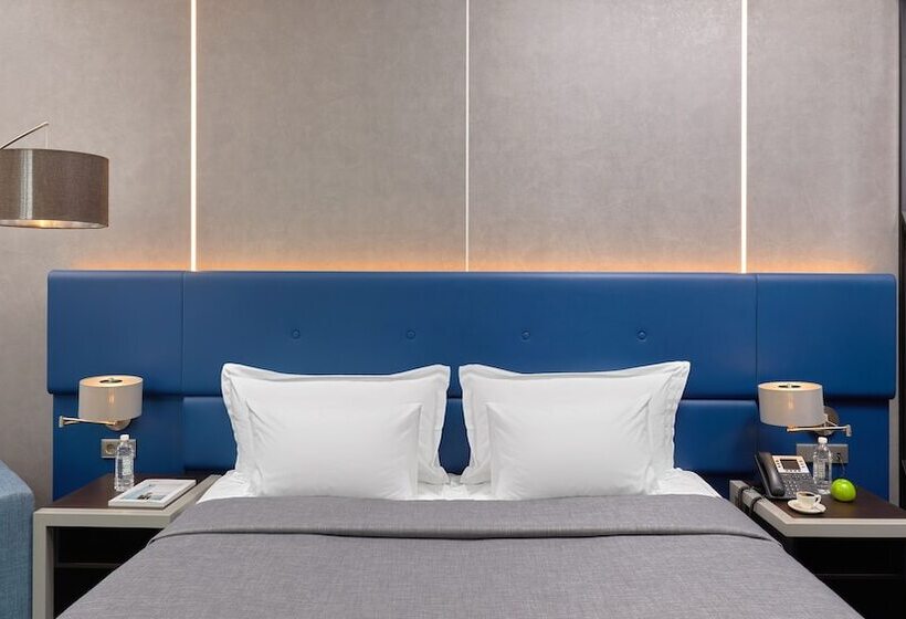 スタンダードスタジオ, Diamond Apartments