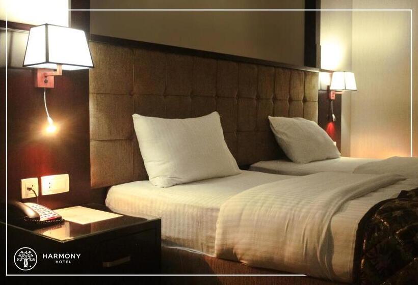 اتاق لوکس با چشم‌انداز شهر, Harmony Hotel Baku