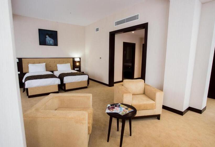 مجموعه ویستا شهر, Harmony Hotel Baku