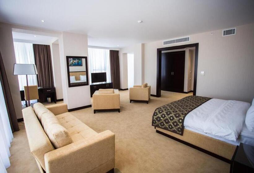 سوییت با چشم‌انداز دریا, Harmony Hotel Baku