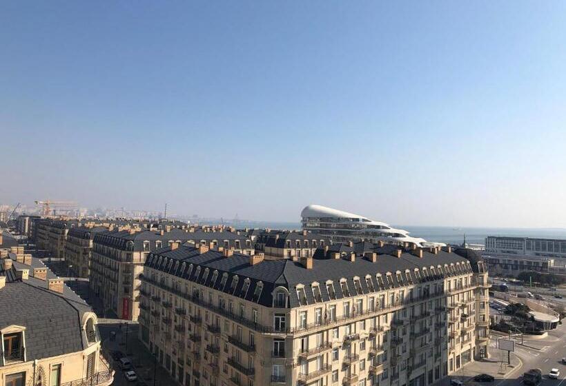 سوییت با چشم‌انداز دریا, Harmony Hotel Baku