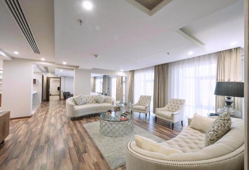 سوئیت سلطنتی 2 خوابه, Rua Al Hijrah
