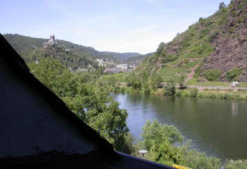 اتاق لوکس, Zur Schönen Aussicht