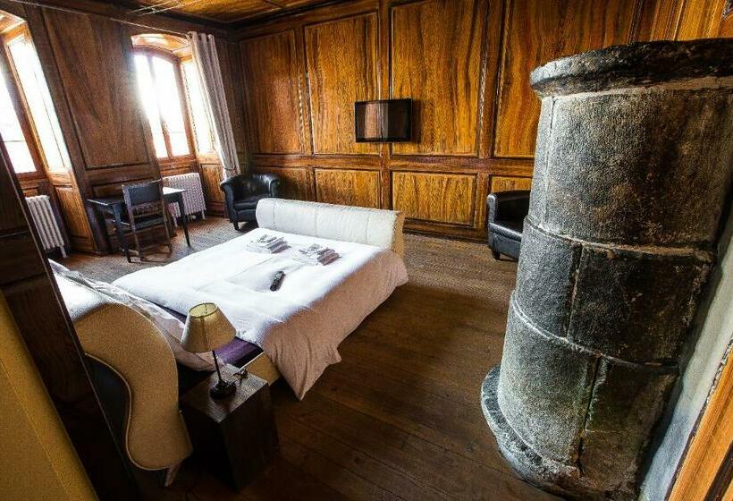 سوییت, La Grande Maison