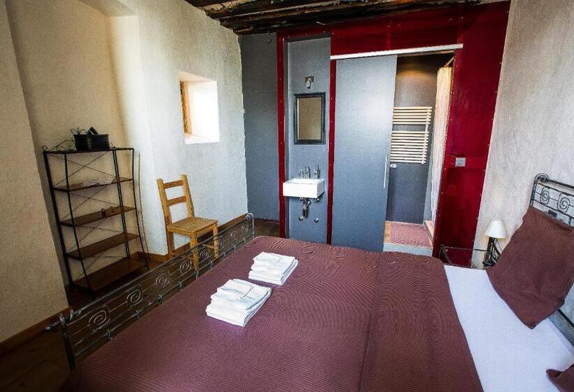 اتاق راحتی, La Grande Maison