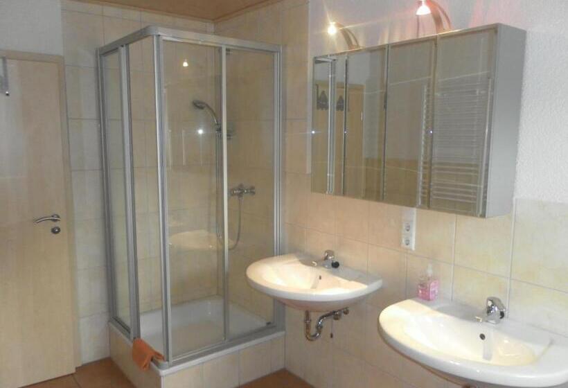 آپارتمان خانوادگی, Aparthotel Harlekin