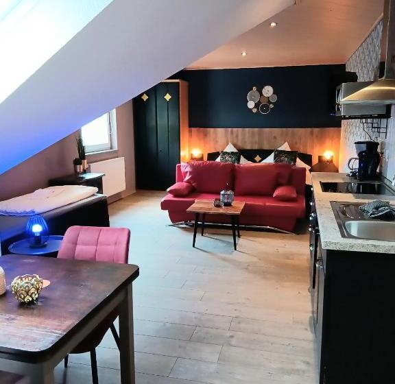 استودیوی استاندارد, Aparthotel Harlekin