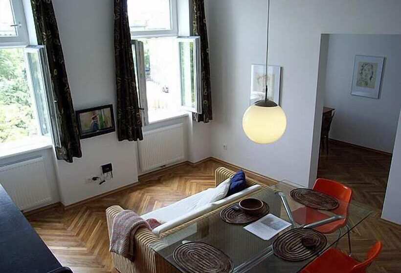 آپارتمان 2 خوابه, Apartments Maximillian