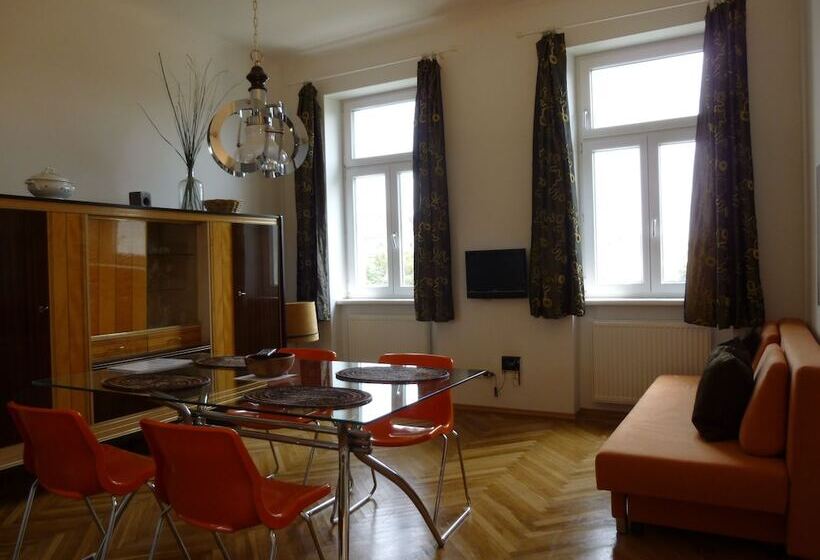 آپارتمان 2 خوابه, Apartments Maximillian