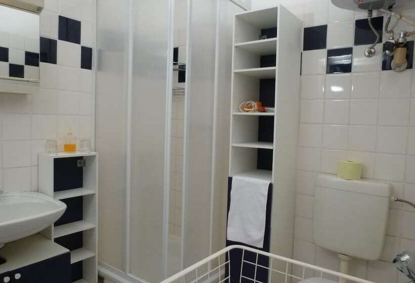 آپارتمان 1 خوابه, Apartments Maximillian