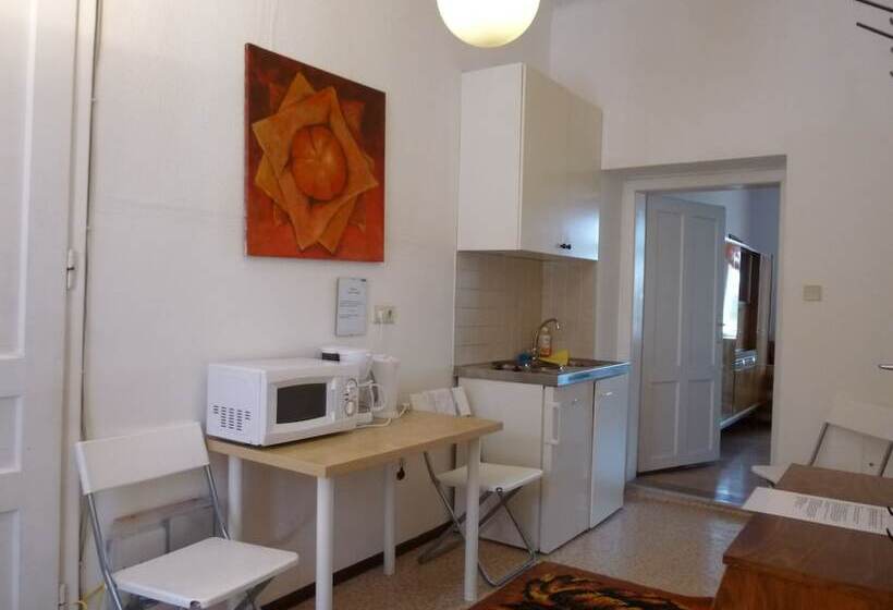 آپارتمان 1 خوابه, Apartments Maximillian