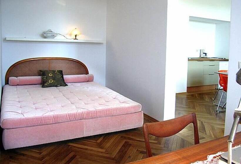 آپارتمان 2 خوابه, Apartments Maximillian