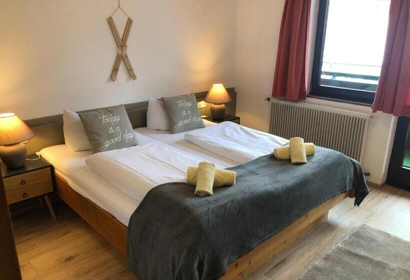 اتاق استاندارد, Magali S, Bed & Breakfast   Inclusive Summer Card