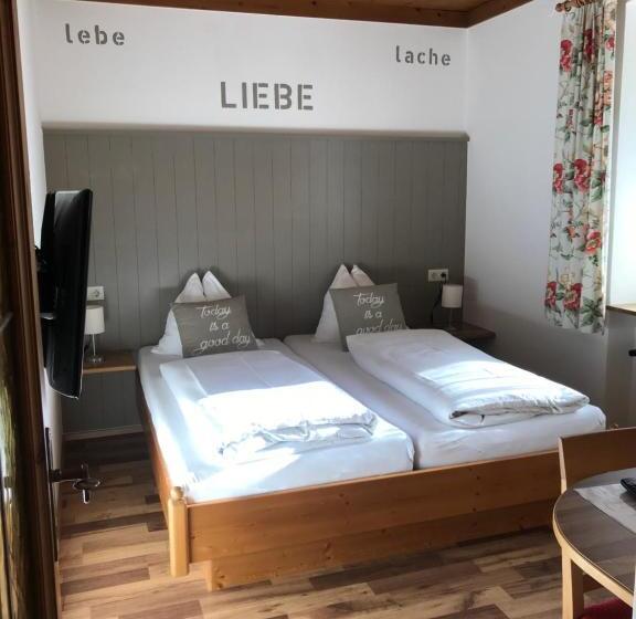 اتاق استاندارد یک نفره, Magali S, Bed & Breakfast   Inclusive Summer Card