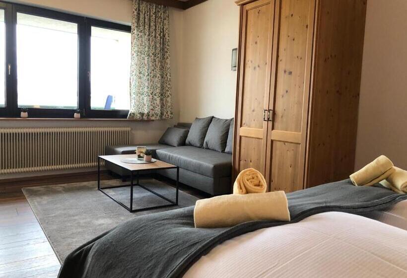 اتاق استاندارد سه نفره, Magali S, Bed & Breakfast   Inclusive Summer Card